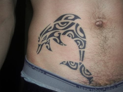 tatouage dauphin 53