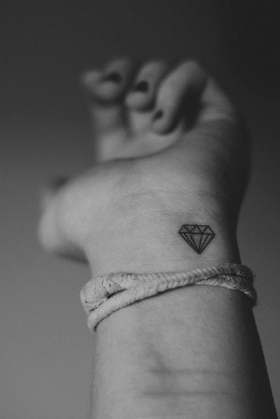 tatouage diamant 61