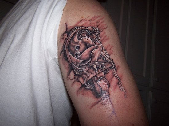 tatouage gargouille 39