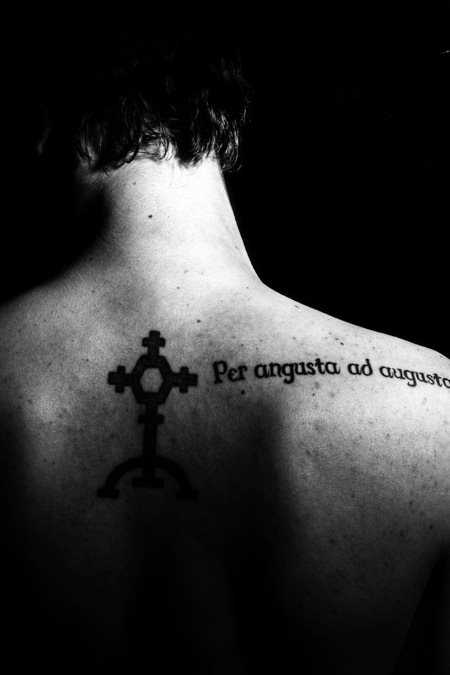 tatouage latin 43