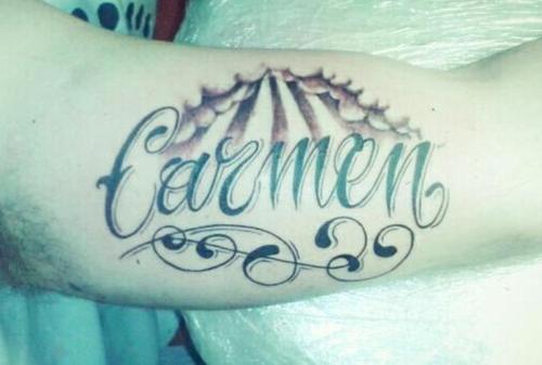 tatouage nom 09