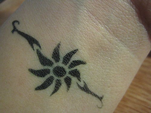 tatouage soleil 10