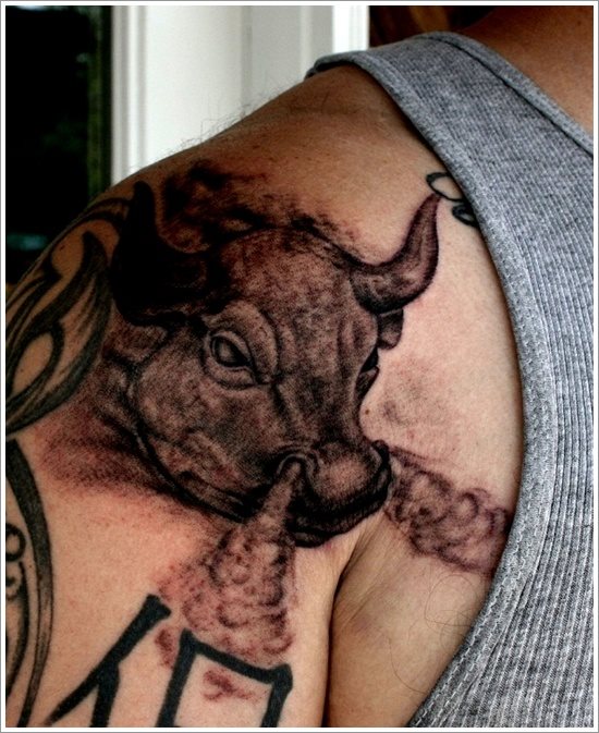 tatouage taureau 14