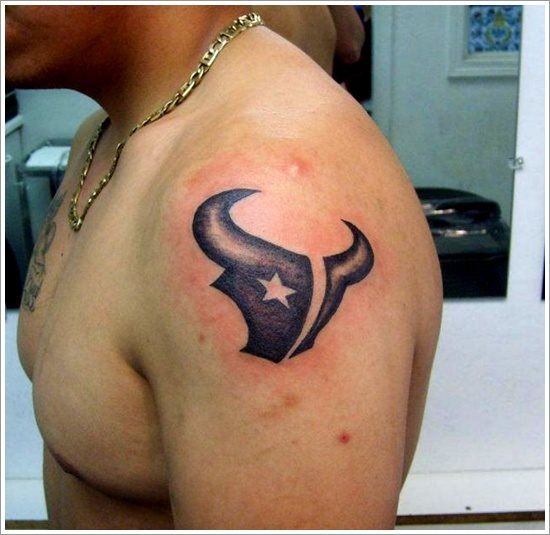 tatouage taureau 30