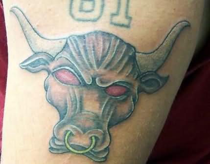 tatouage taureau 40