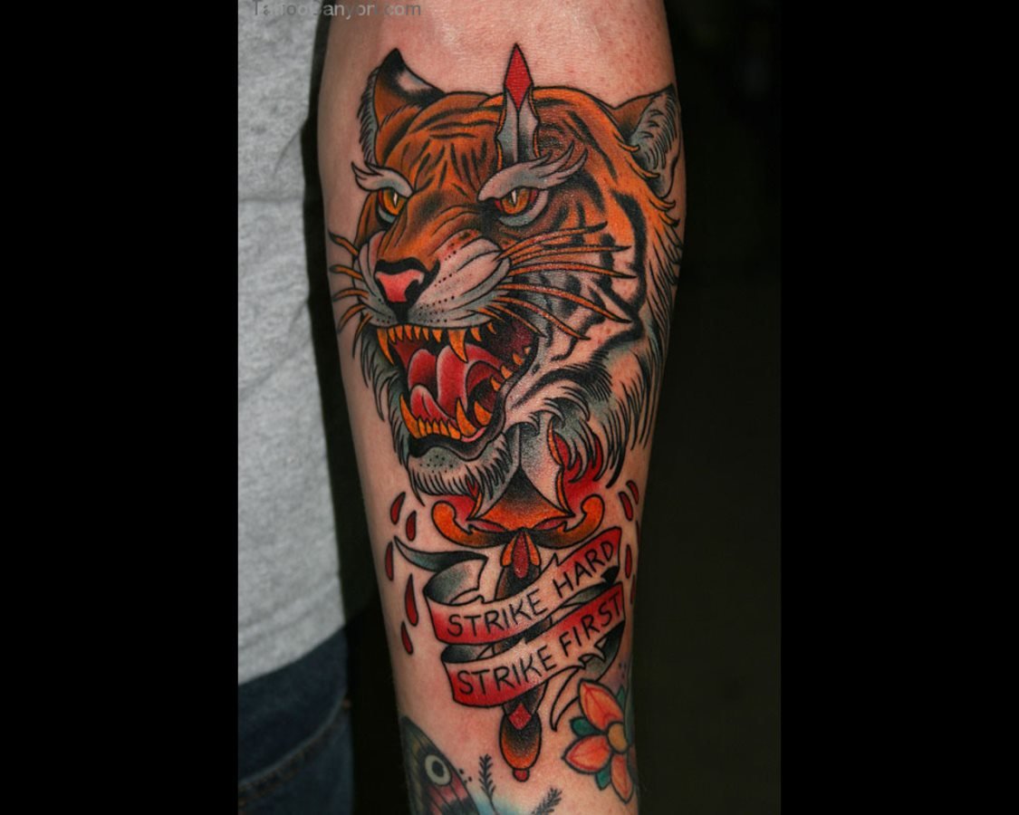 tatouage tigre 09