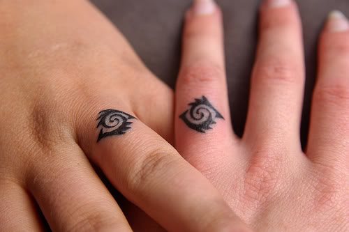 41 tatouage anneau couple