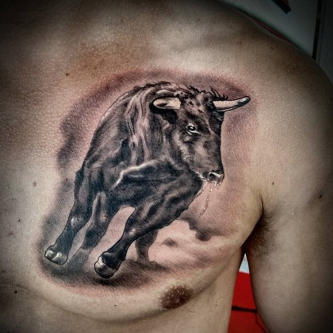 Que symbolise un taureau sur un tatouage?