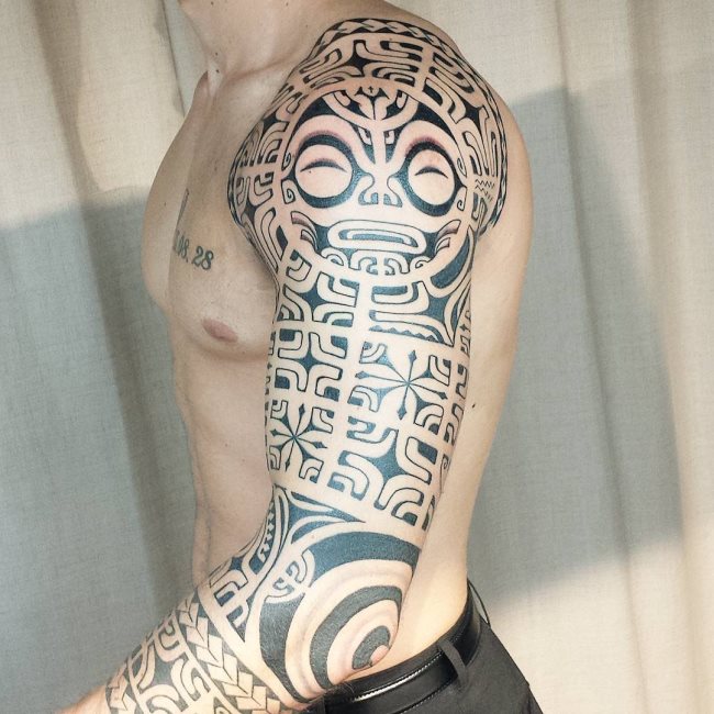 Que symbolise un tatouage hawaïen?