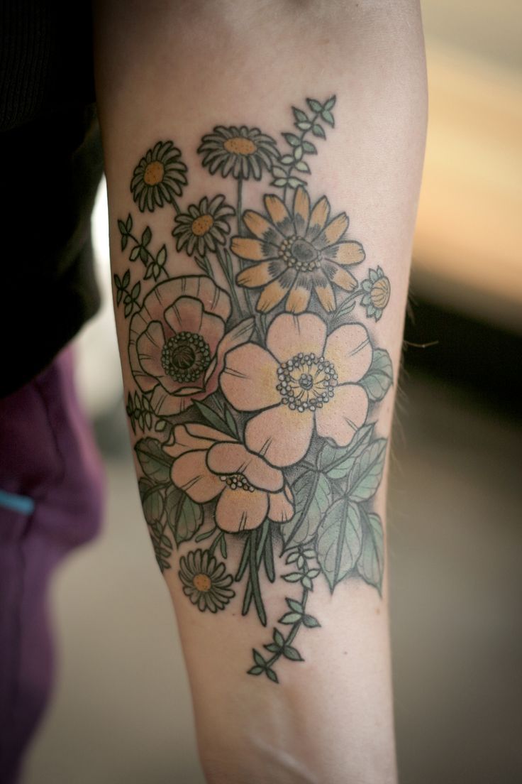 tatouage fleurs 52