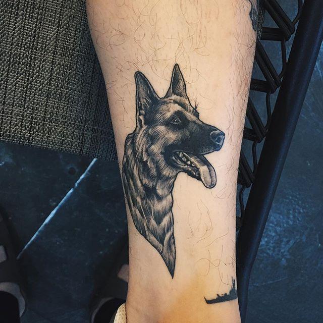 tatouage chien 15