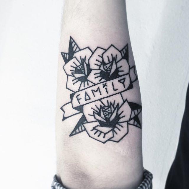 tatouage familiale 169