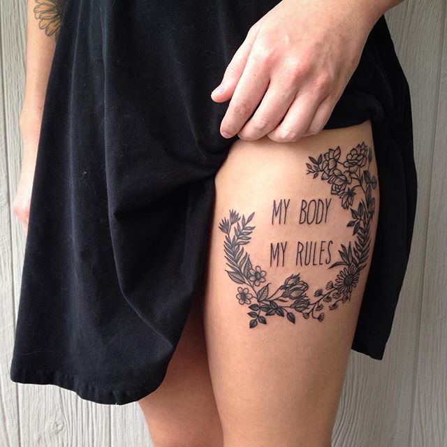 tatouage femme jambe 137