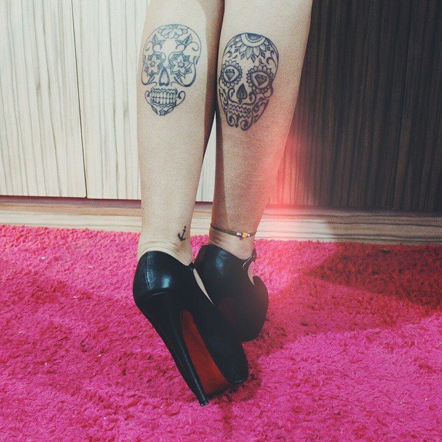 tatouage femme jambe 25