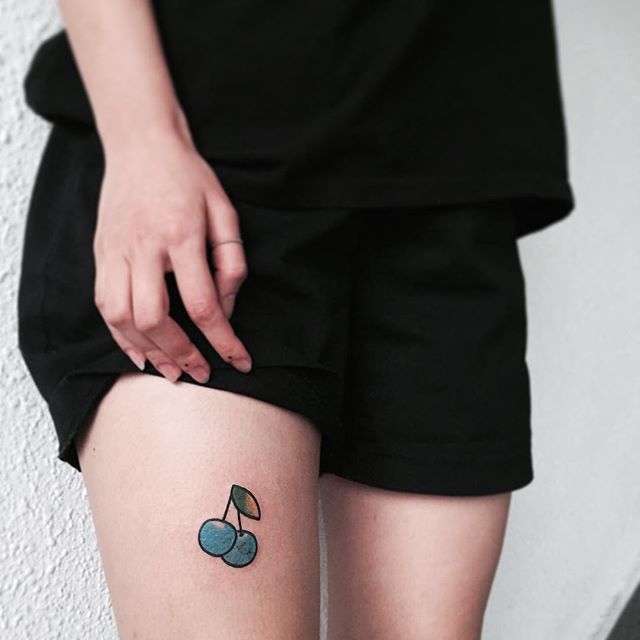 tatouage femme jambe 39
