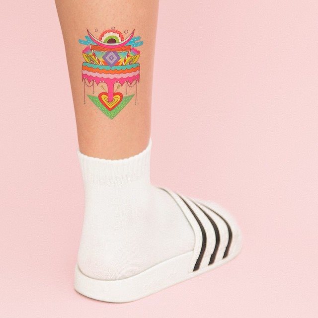 tatouage femme jambe 45