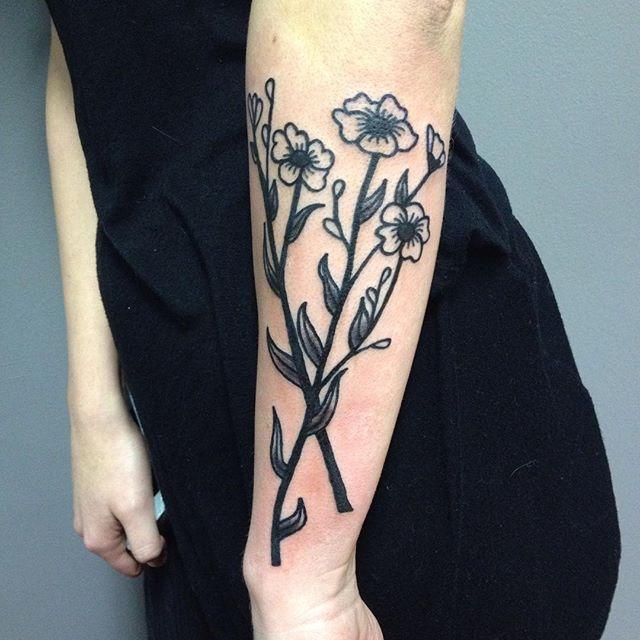 tatouage fleur 137