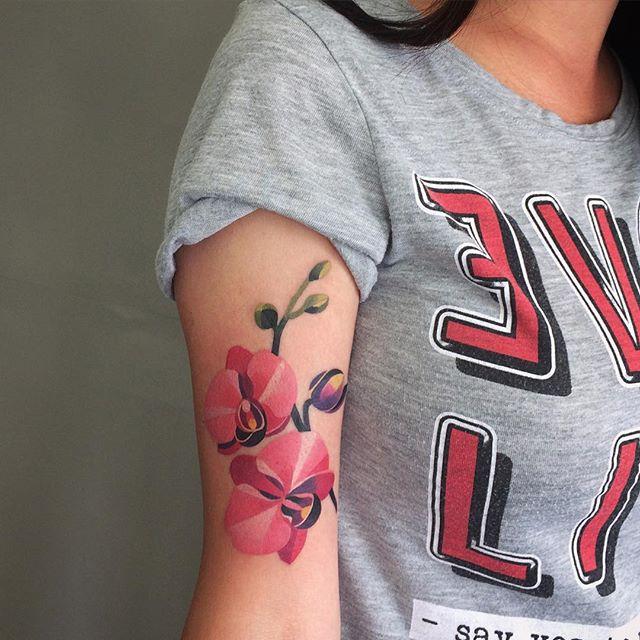 tatouage fleur 31