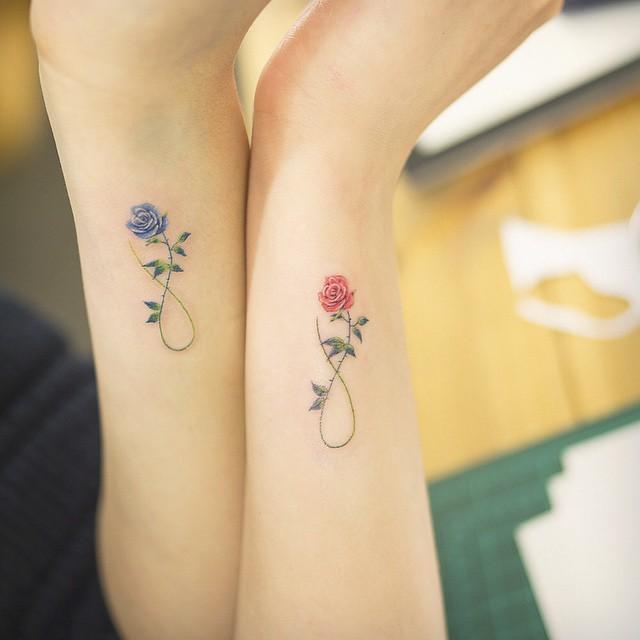 tatouage fleur 49