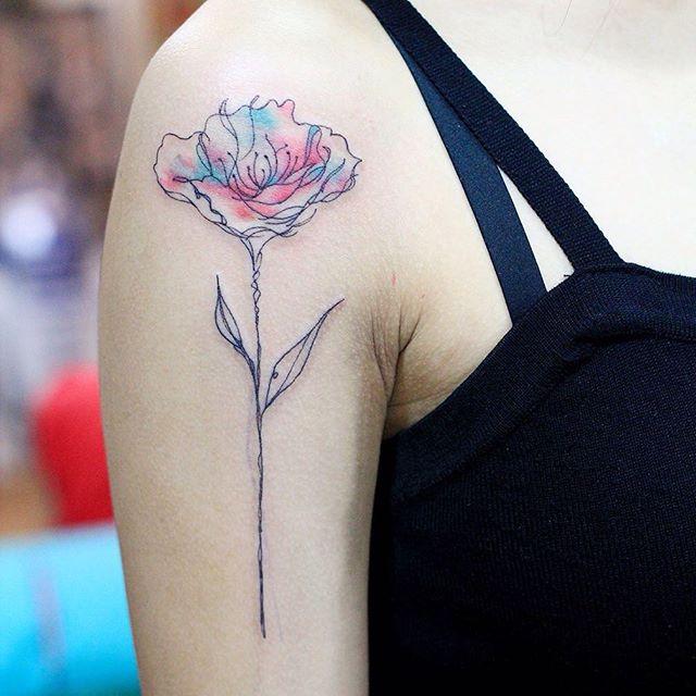 tatouage fleur 51