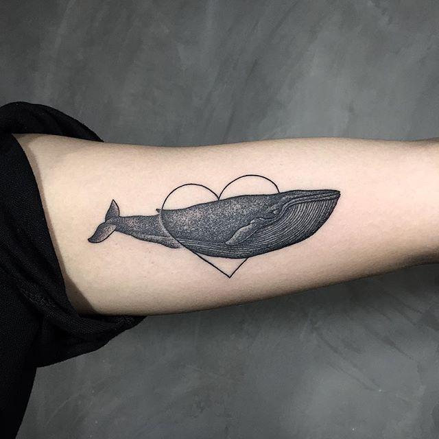 tatouage baleine 01