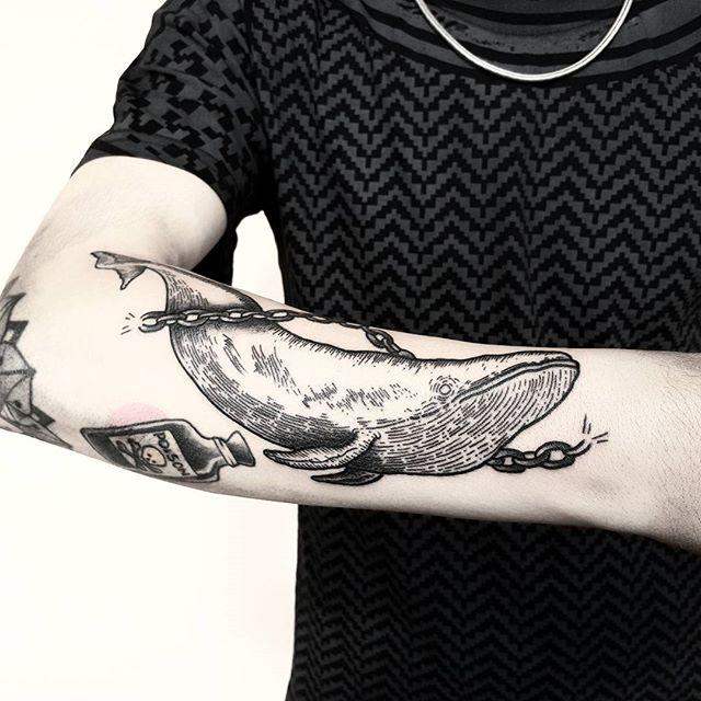 tatouage baleine 111