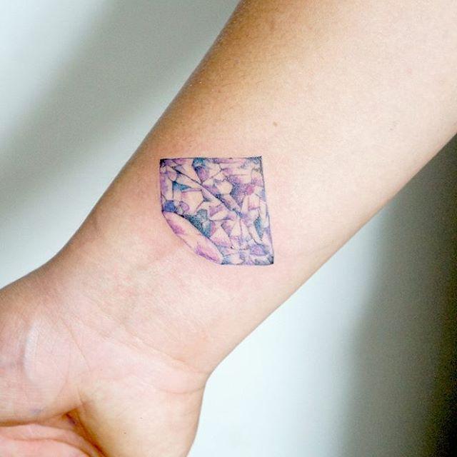 tatouage diamant 107