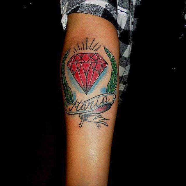 tatouage diamant 37