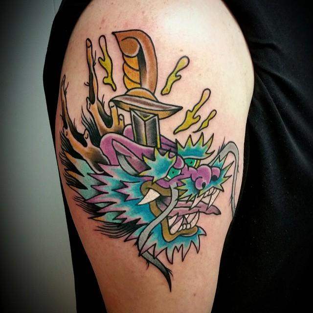 tatouage dragon 111