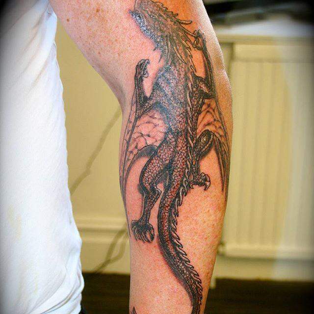 tatouage dragon 23