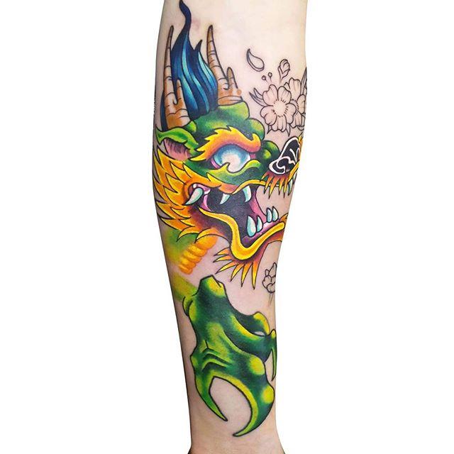tatouage dragon 43
