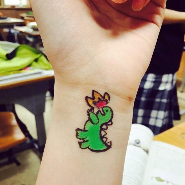 tatouage dragon 81