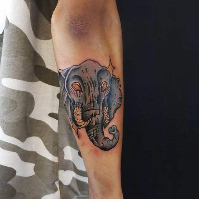 tatouage elephant 01