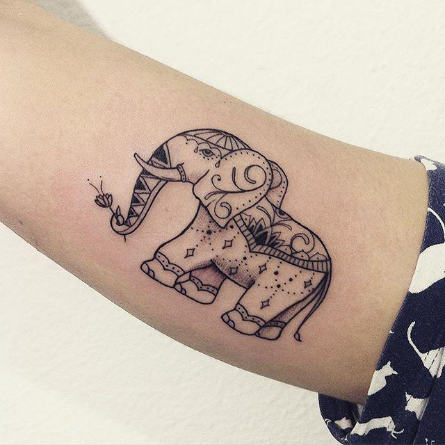 tatouage elephant 43