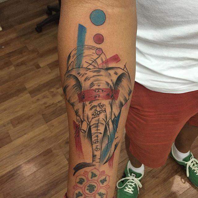 tatouage elephant 45