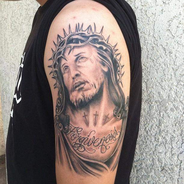 tatouage jesus 09