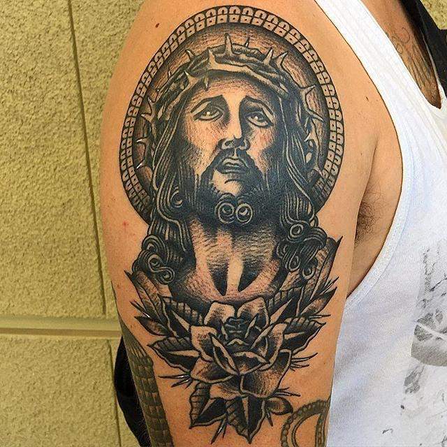 tatouage jesus 105