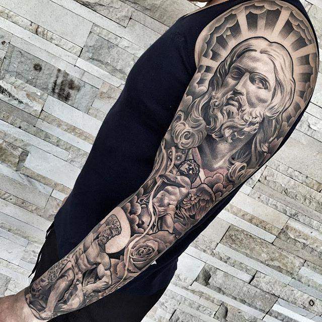 tatouage jesus 113