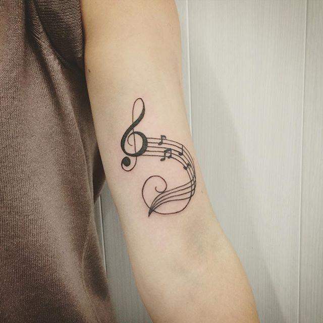 tatouage musicale 69