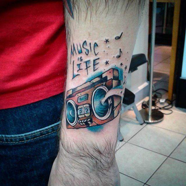 tatouage musicale 75