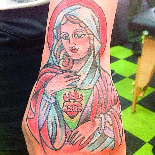tatouage vierge marie 113