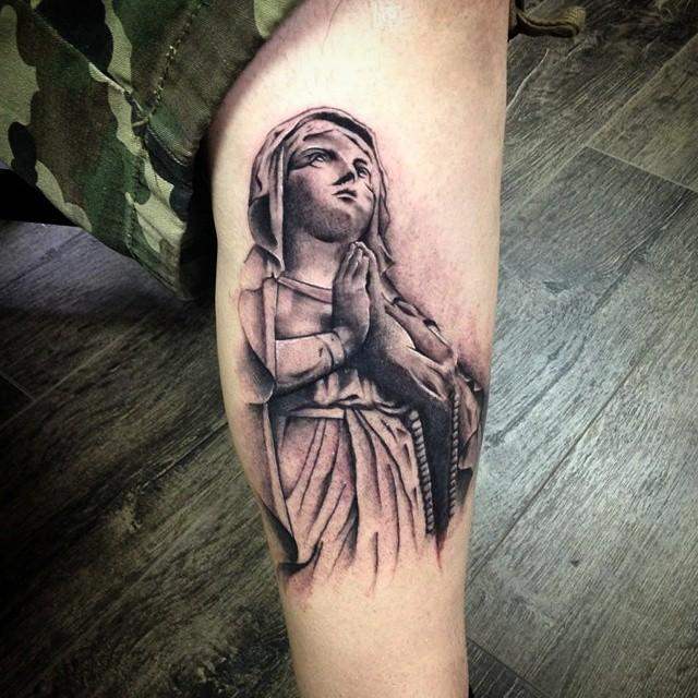 tatouage vierge marie 125