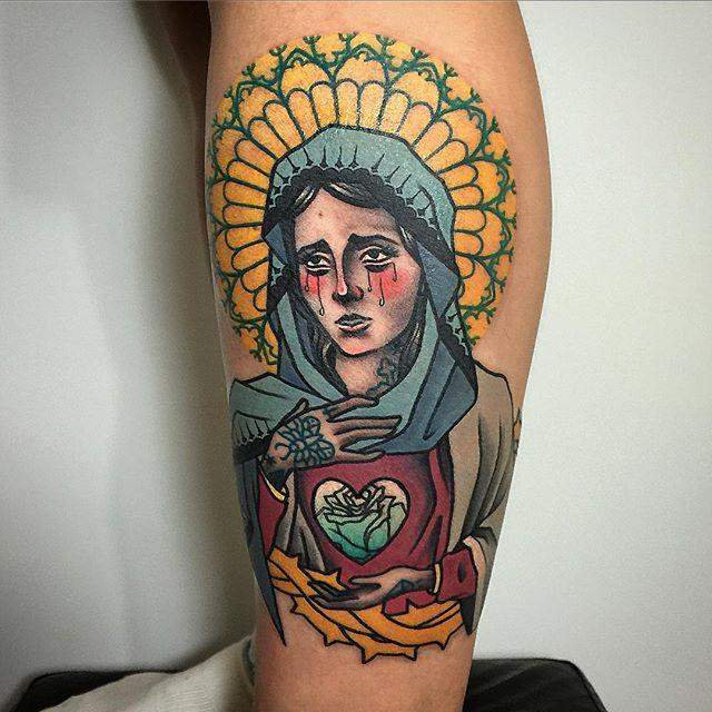 tatouage vierge marie 33