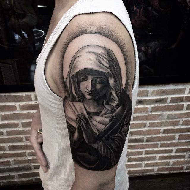 tatouage vierge marie 43