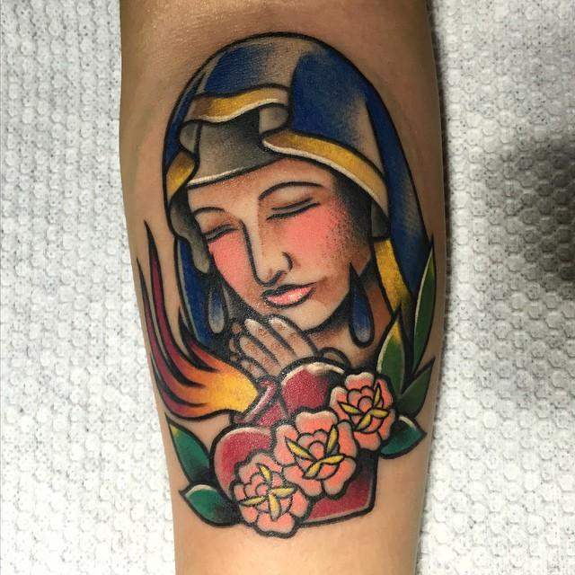 tatouage vierge marie 47
