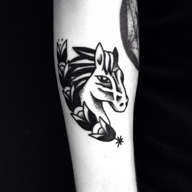 tatouage cheval 07