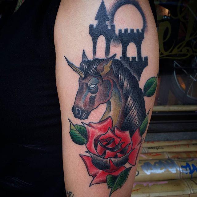 tatouage cheval 101