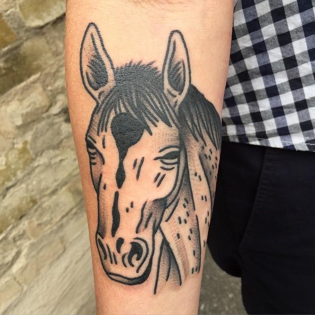 tatouage cheval 97