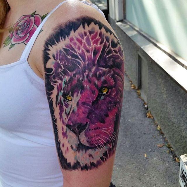 tatouage lion 69