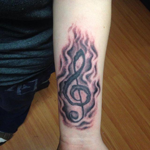 tatouage note musical 13
